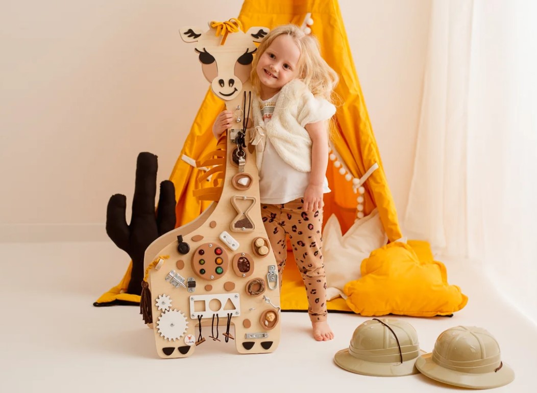 Bezig bestuur Montessori Giraffe