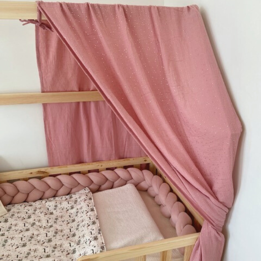 Roze cabana hemelbed met gouden stippen