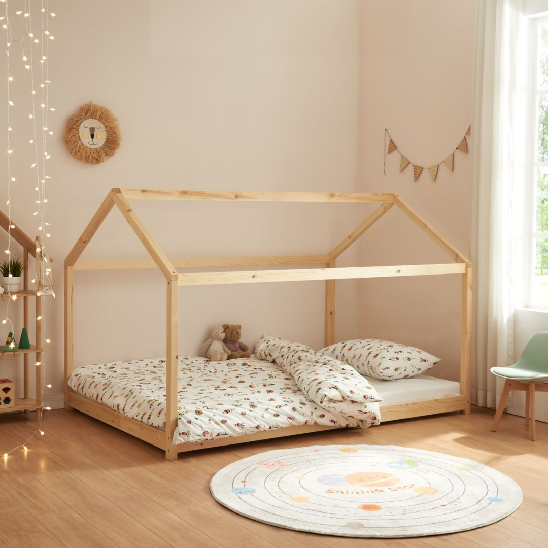 Montessori kajuitbed + matras - 80x160cm - Natuurlijk hout